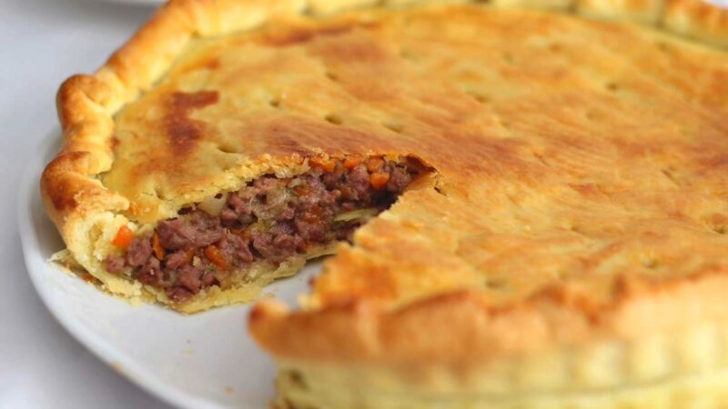 Pastel de Carne Panama Food